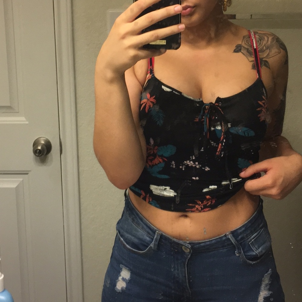 Tropical Top